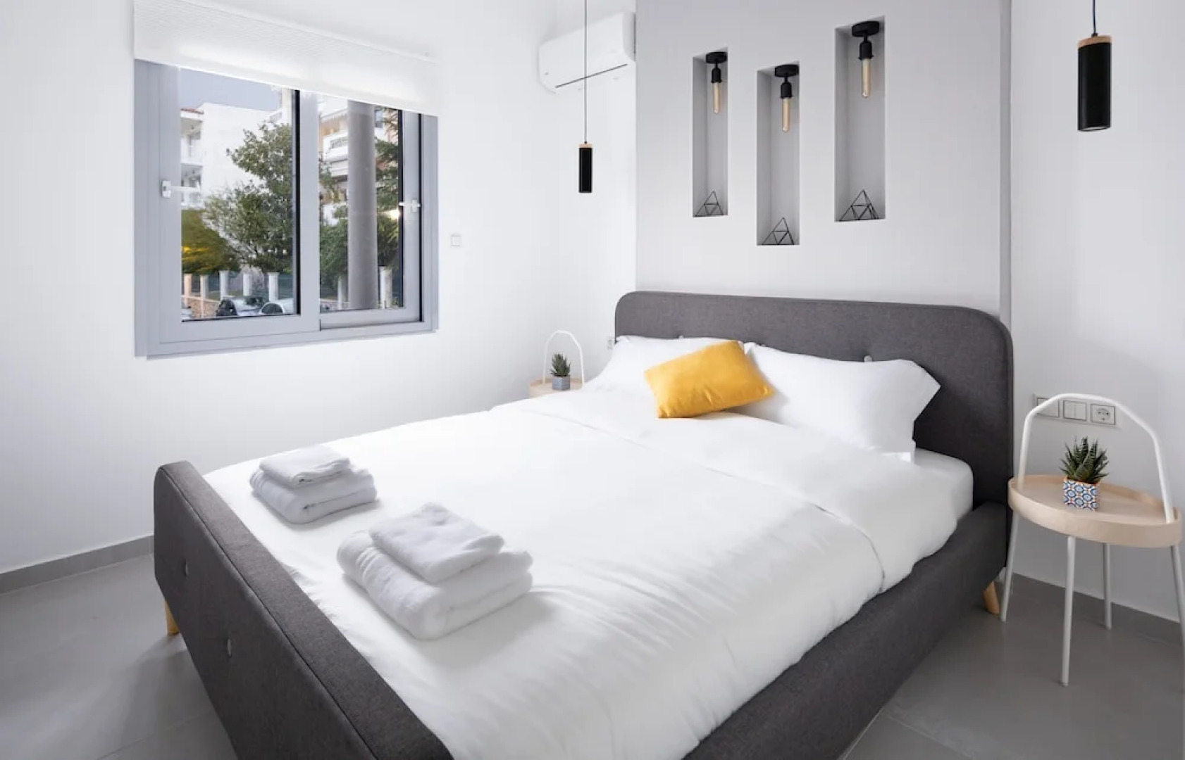 Andos Cozy & Luxury Upgraded Apartments