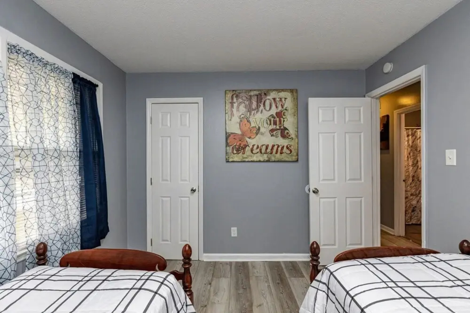 Cozy 3BR Home Patio Grill Free Parking Wi-fi