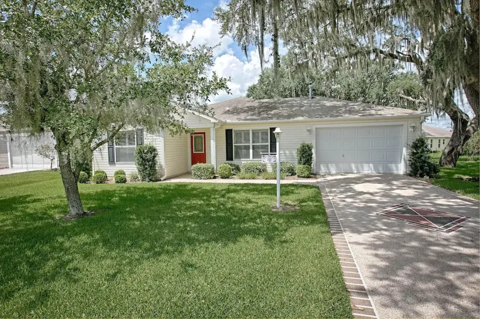 Ansel Avenue Home 2 Bedroom by The VIR Group