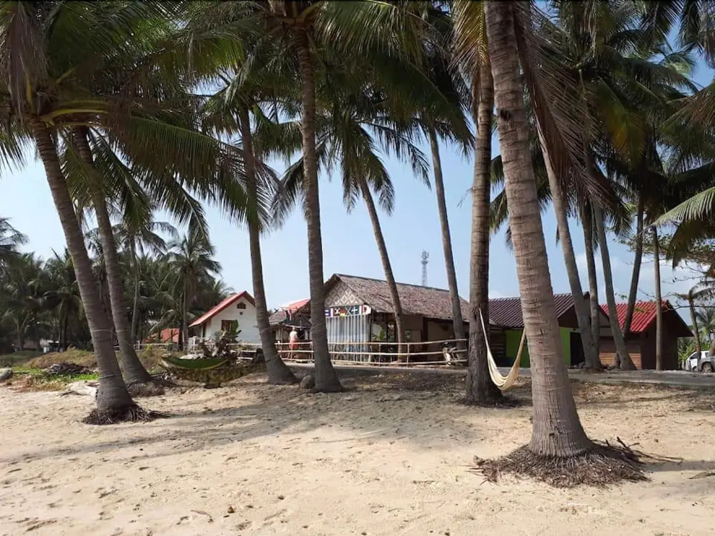 Baan Lee Bungalows