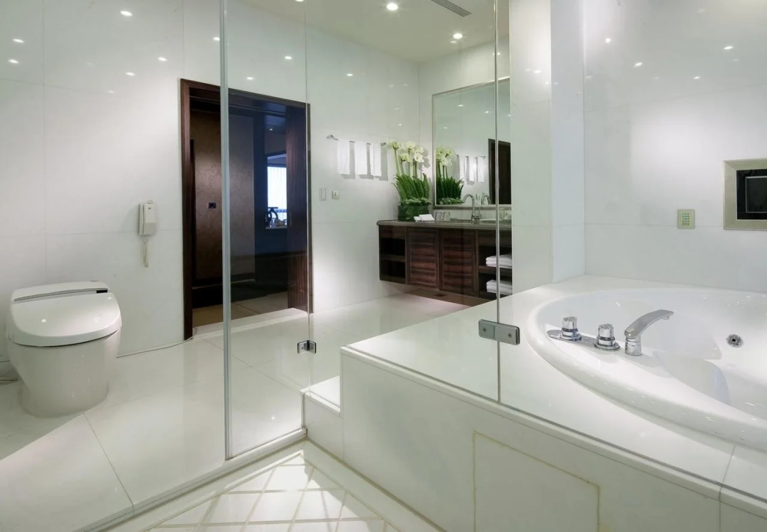 Queena Plaza Hotel Tainan