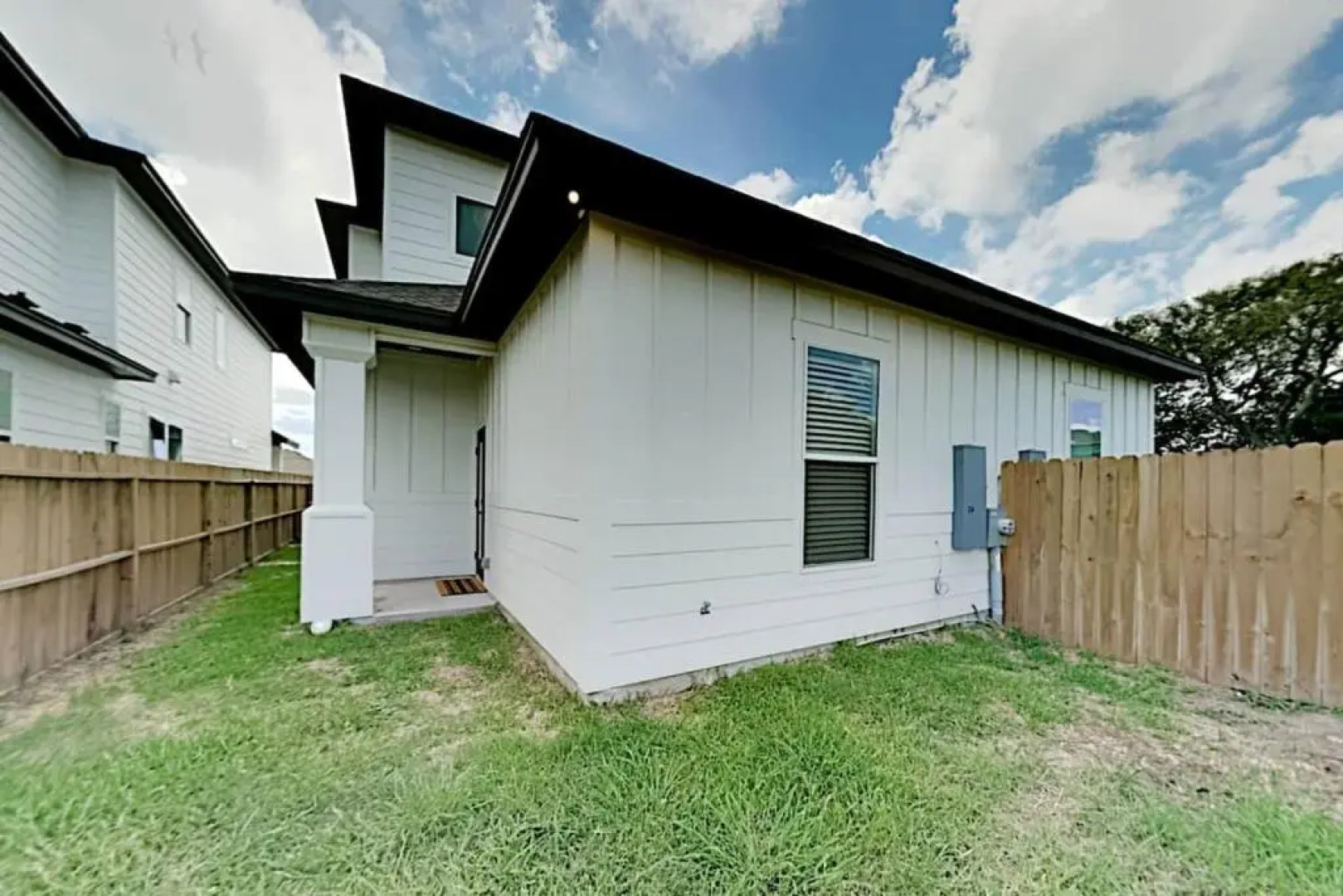 Luxurious Family-friendly Oasis with Laguna Views