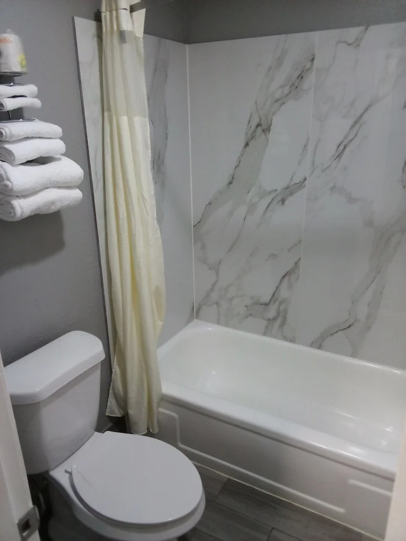 Coachman's Inn & Suites