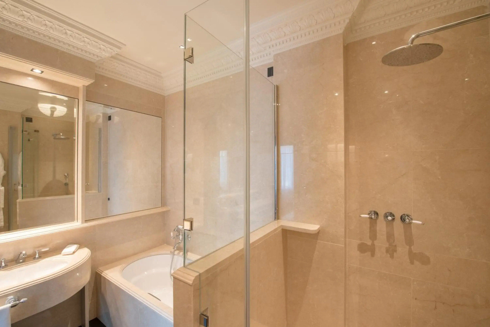 Hotel de la Ville - Small Luxury Hotels of the World