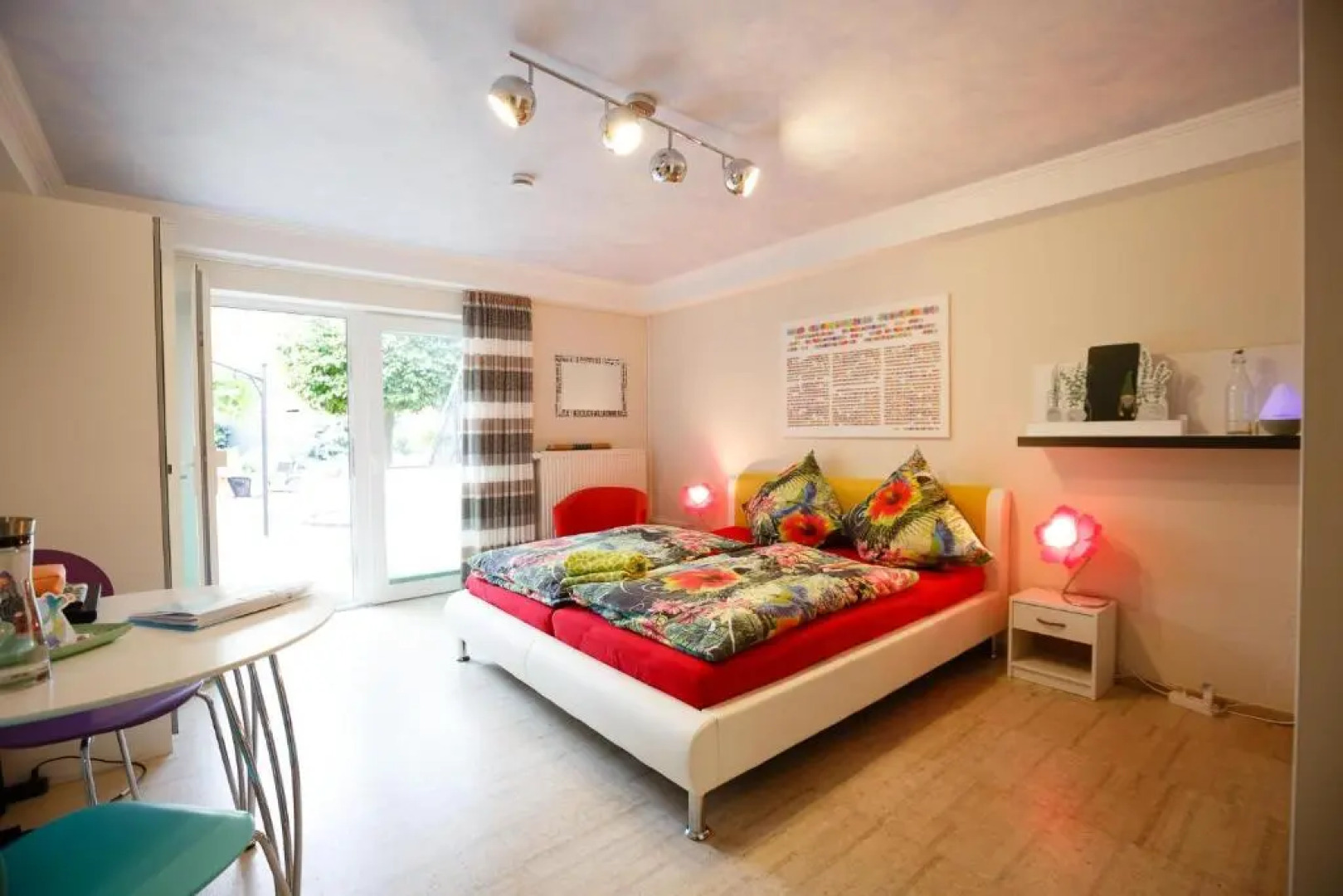 Villa Dragona Dufti-Kuss Gästehaus im Herzen von Rees