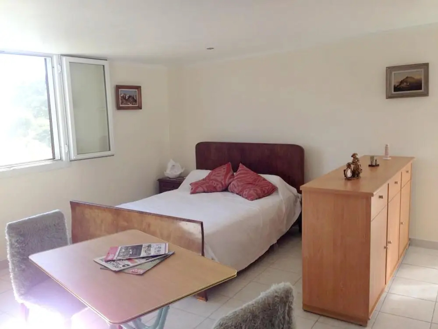 Studio in Triolet, With Enclosed Garden and Wifi Near the Beach