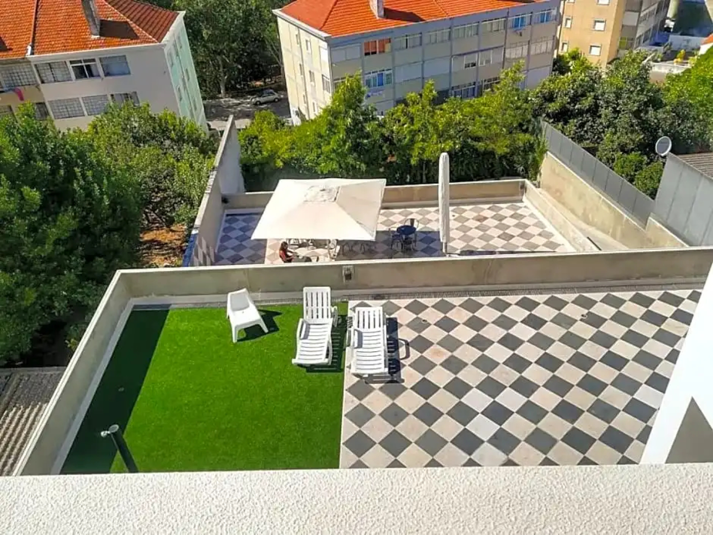 N1 Hostel Apartments & Suites