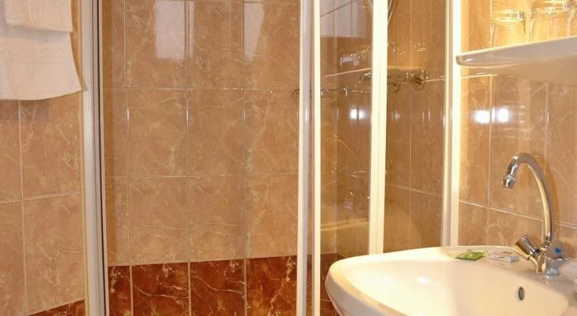 Hotel Sugas