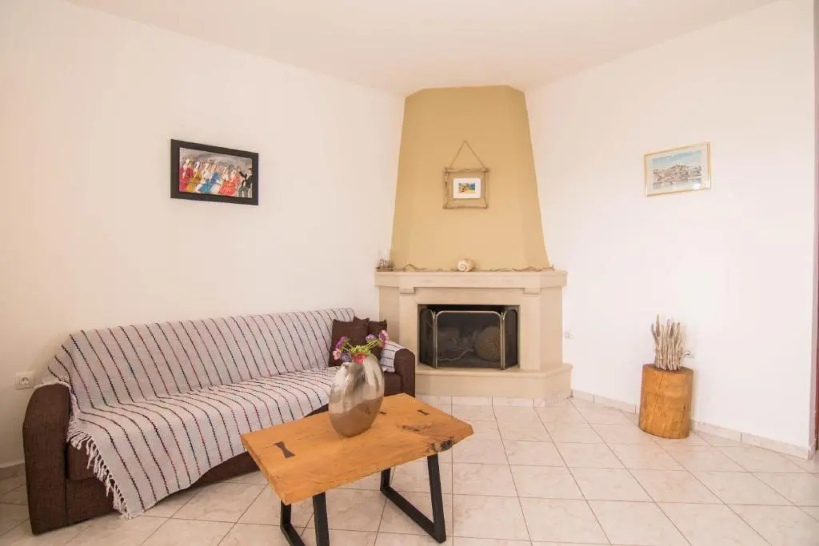 Fedra Apartments, View, Free Parking, 2mins to Beach