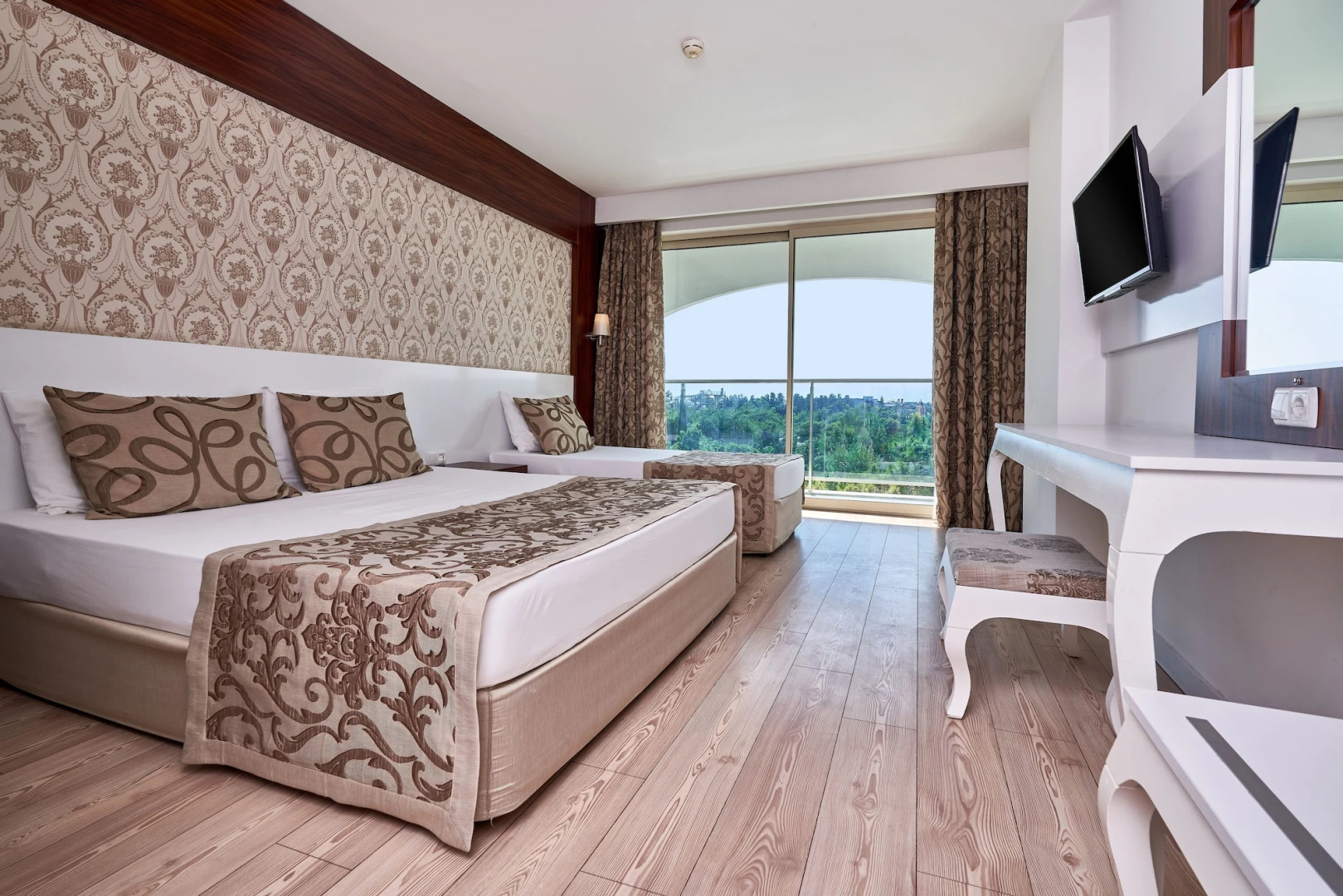 Berry Blue Hotels - All Inclusive