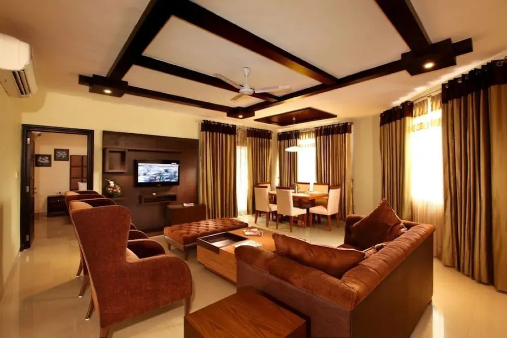 The Golden Suites & Spa Calangute Hotel