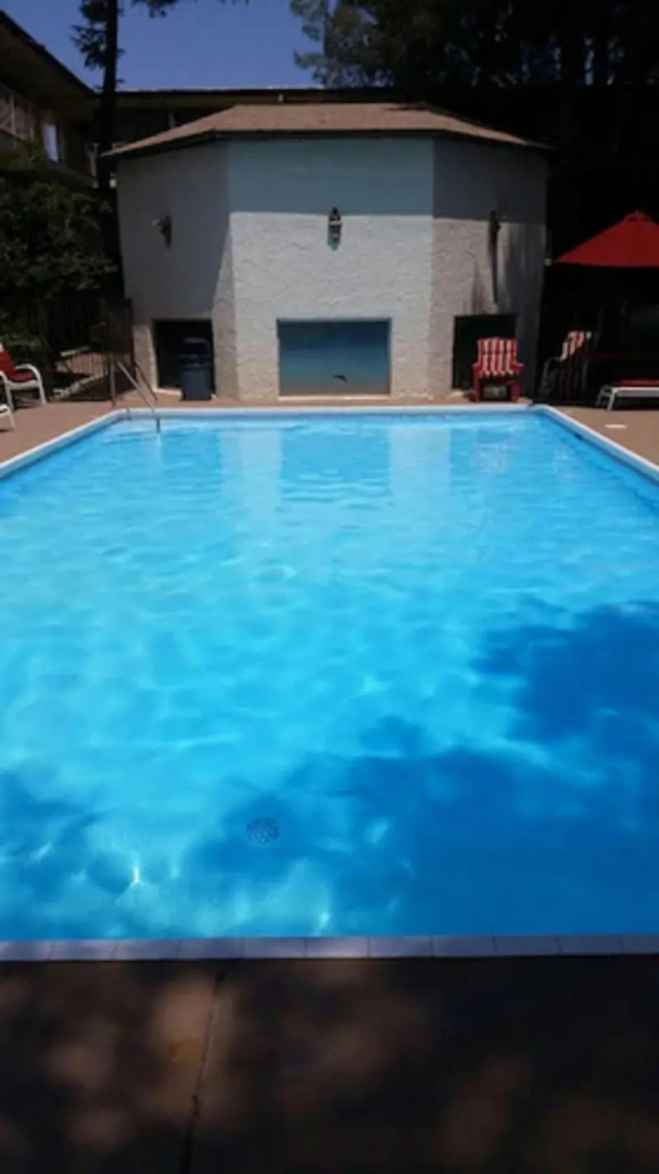 Mariposa Hotel