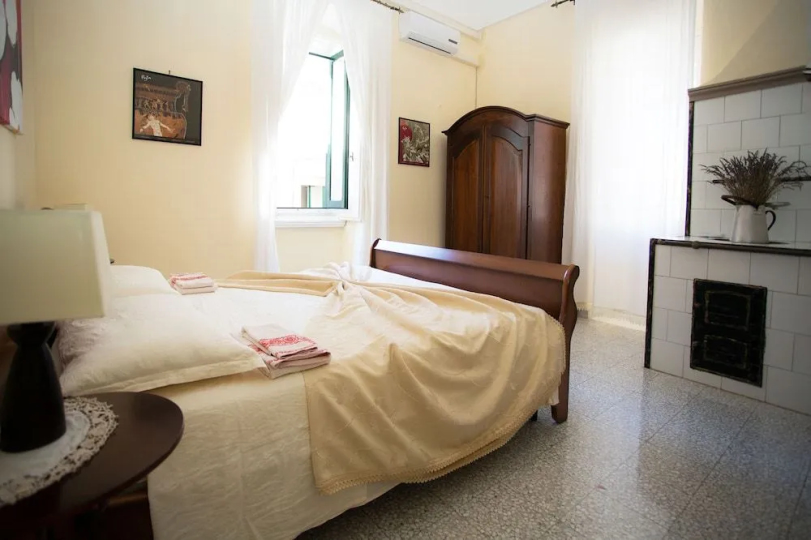Piazzetta San Giovanni B&B