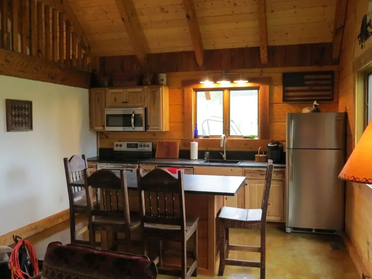 Southern Comfort Lakeside Cabin Resort