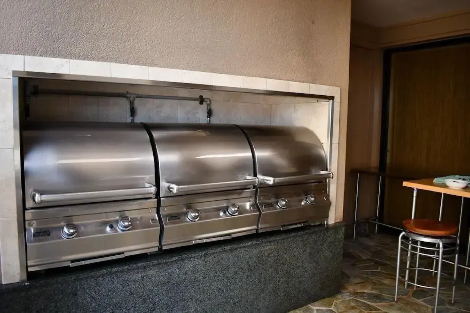 Mahana by KBM Hawaii Luxury Vacations