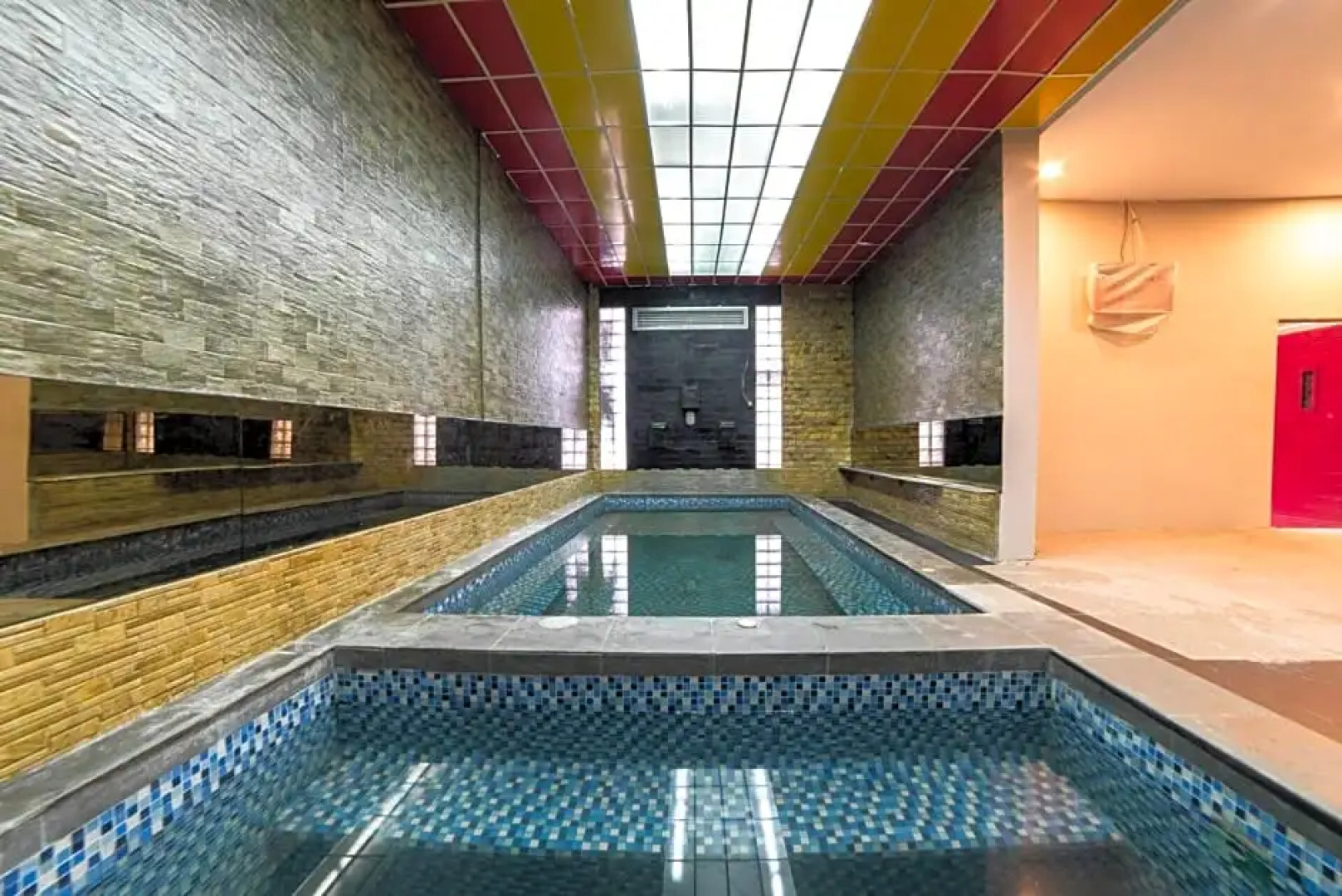 Glamour Hotel and Spa