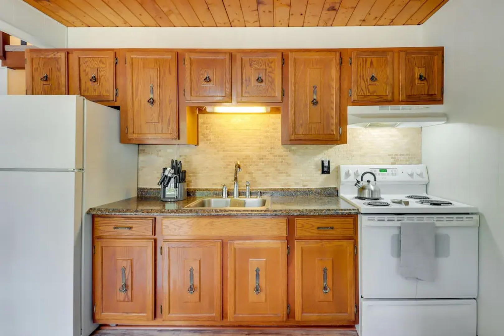 6 Mi to Lake Wallenpaupack: Poconos Getaway!