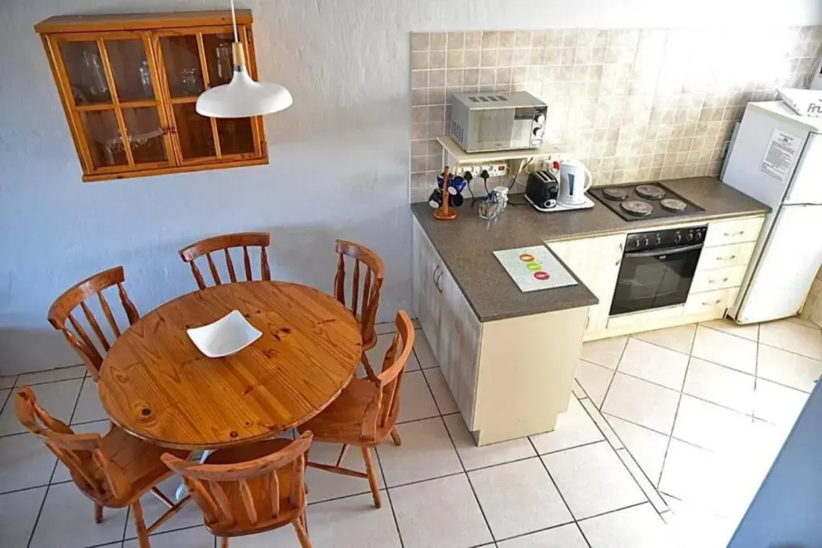 12 Settler Sands Beachfront cottage with sea view