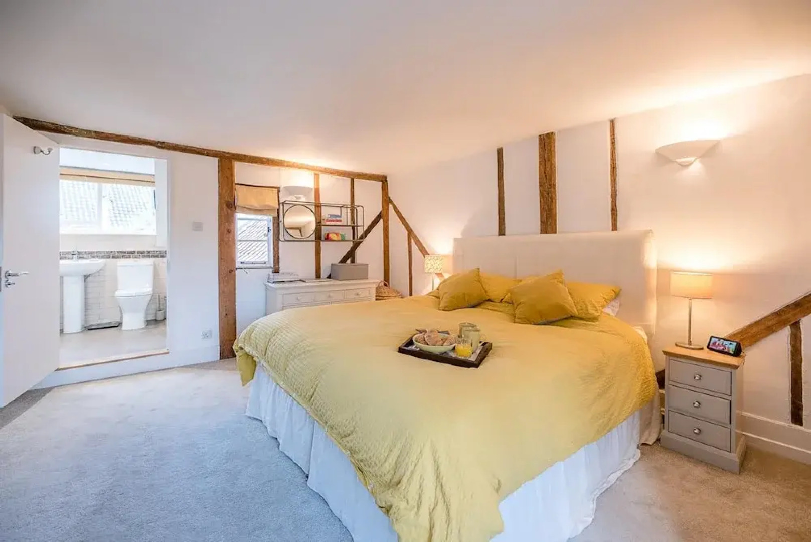 16 Cumberland Street, Woodbridge