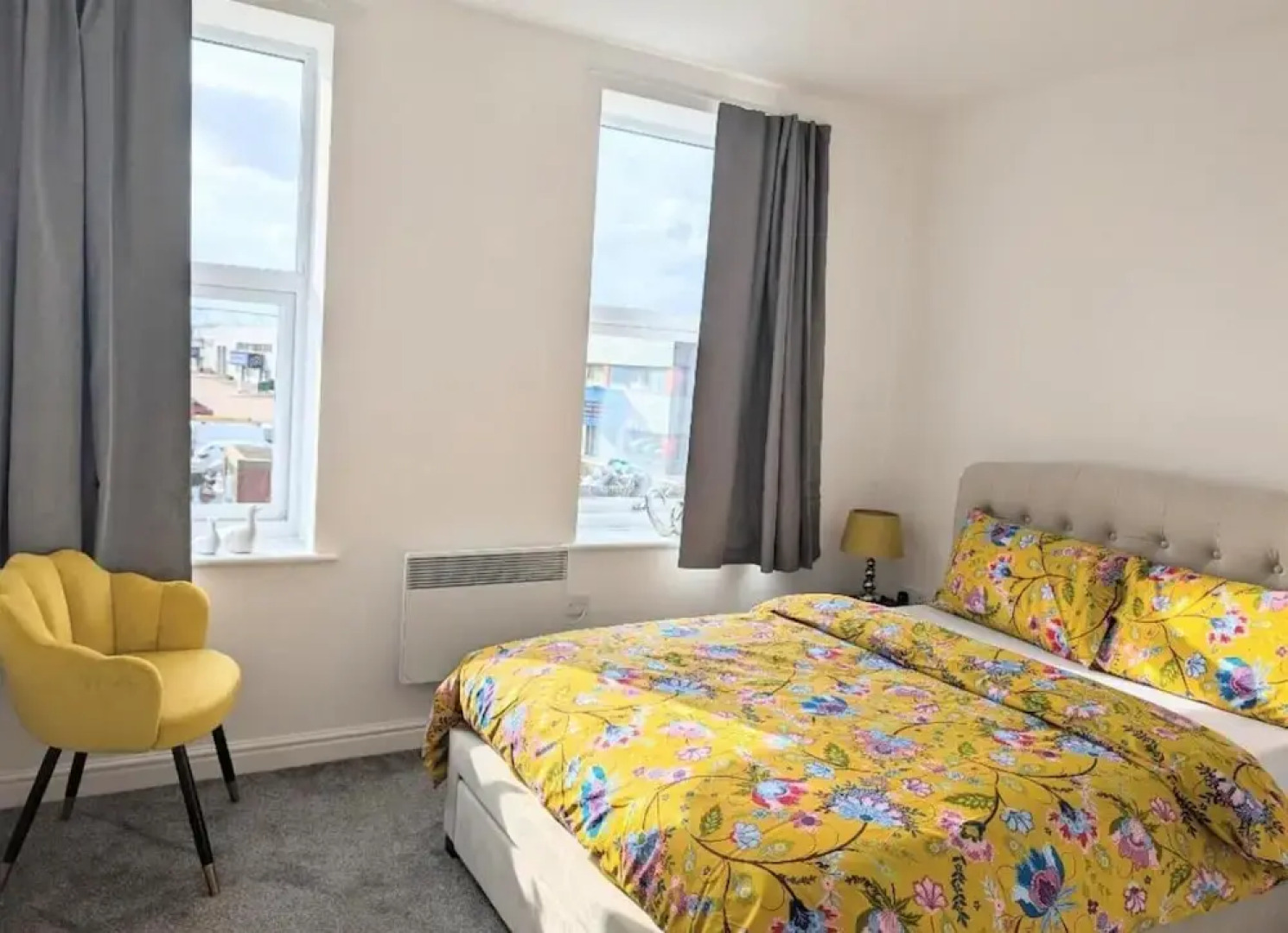 Rugby - Apartment - Sleeps 4 - Parking