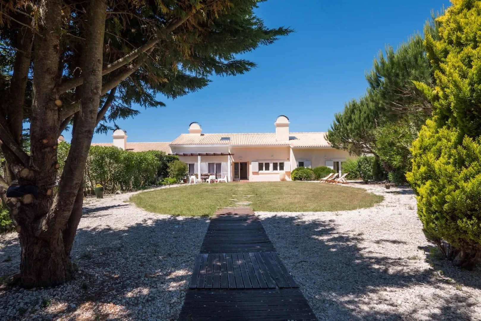 Sintra Surf Family Villa