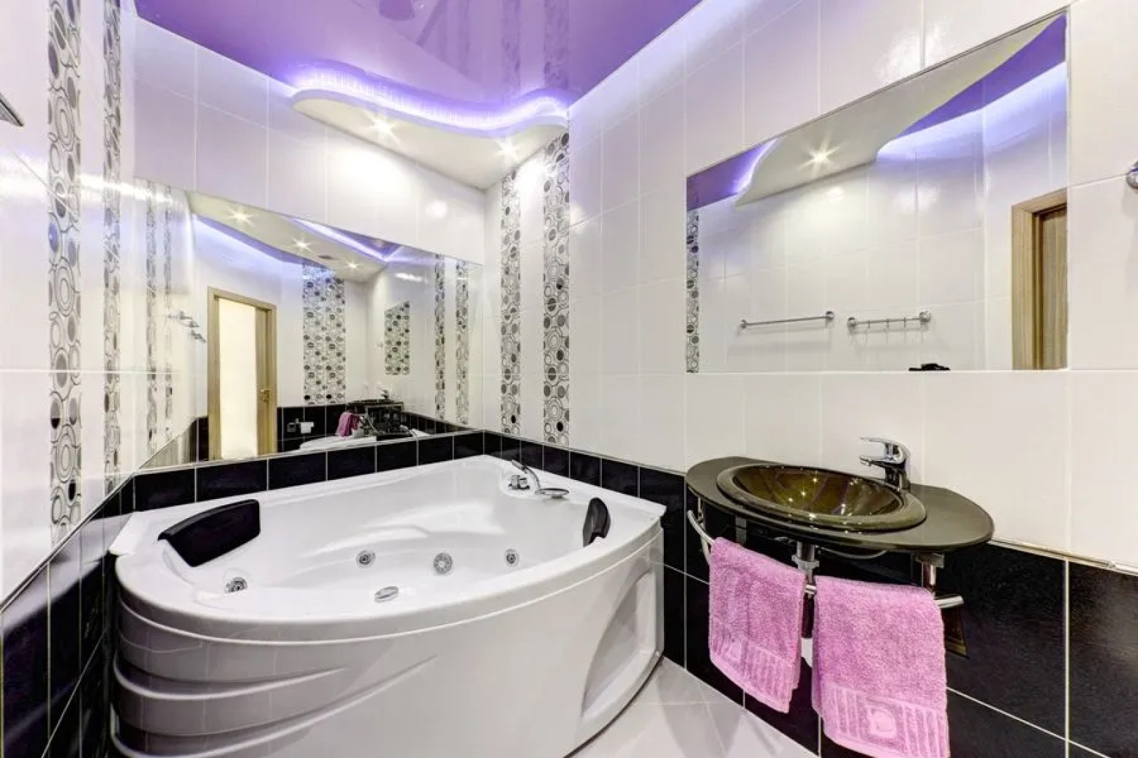 ИннХоум на ул. Братьев Кашириных, 34