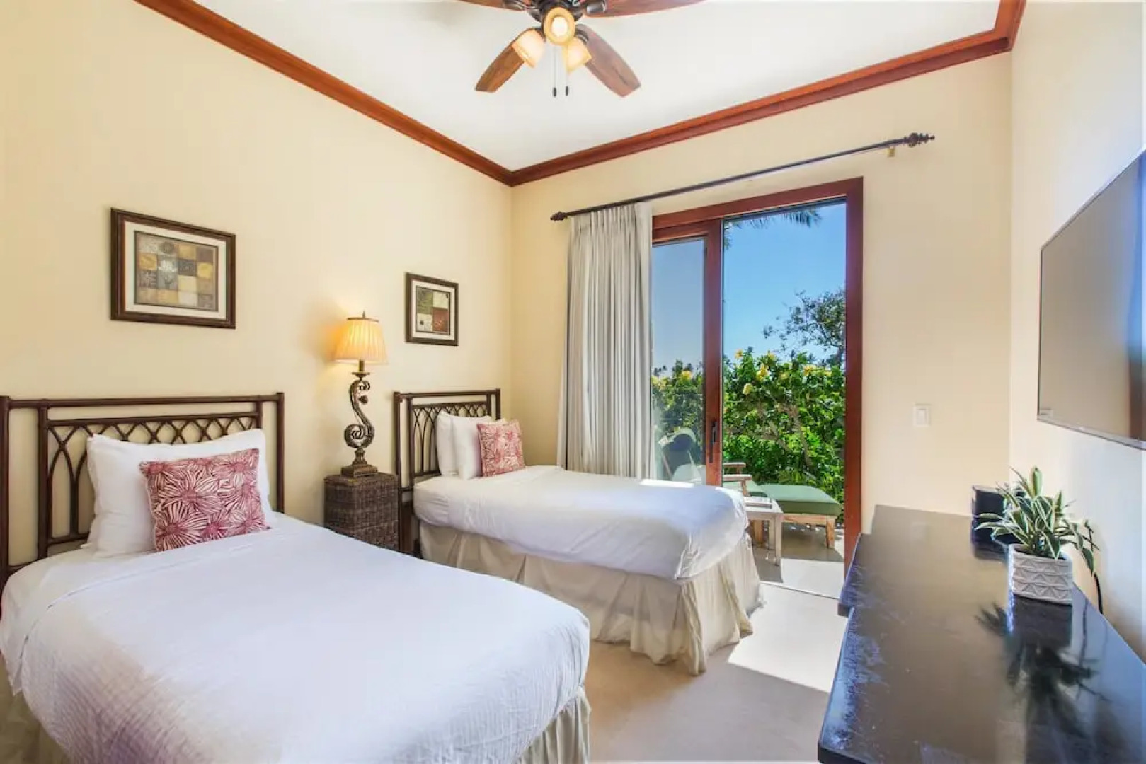 Three-bedroom Villas at Ko Olina Beach Villas Resort