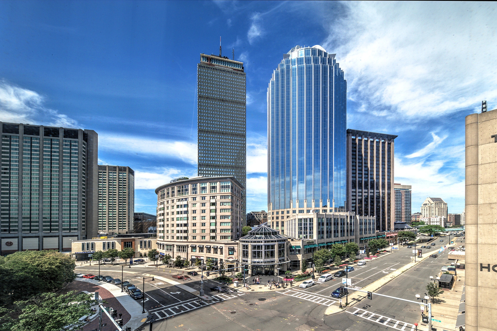 Outstanding 2 Bed Apt in Heart of Back Bay!