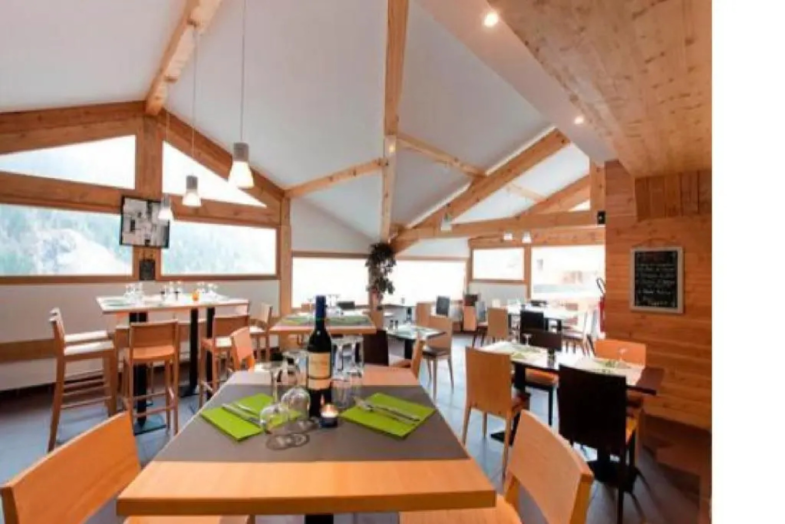 Montagne Duplex-Orelle 9 pers. avec SPA