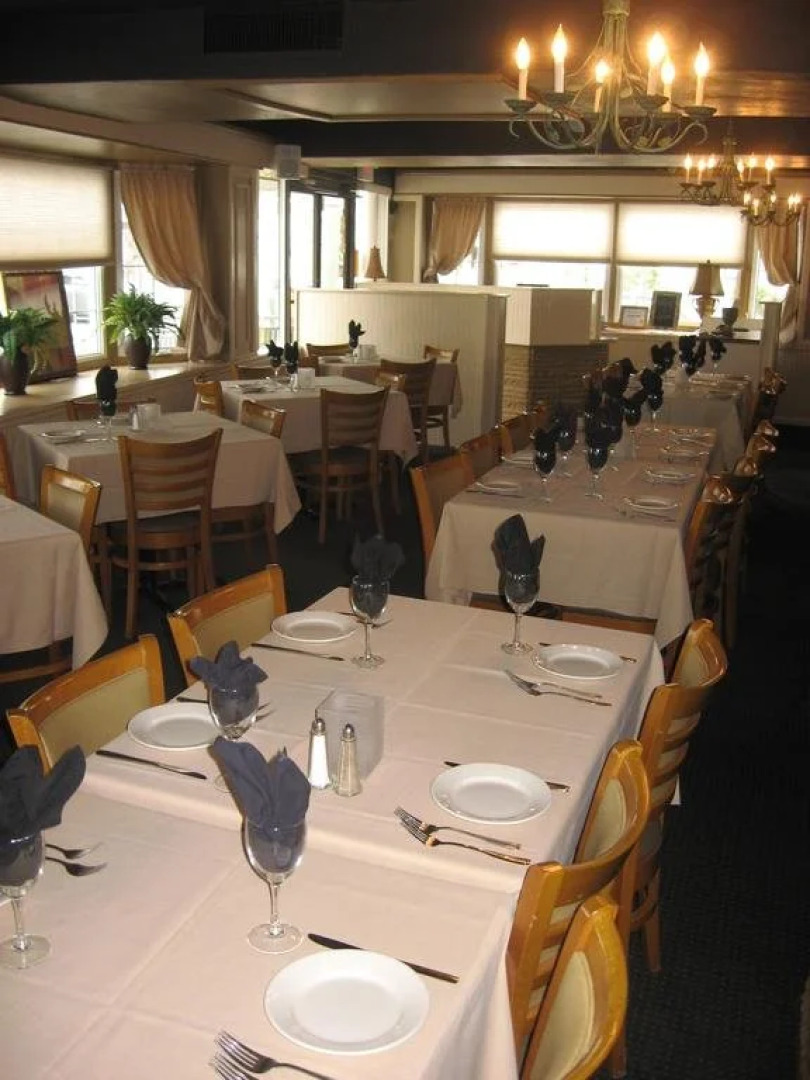 Sand Castle Motel & Restaurant