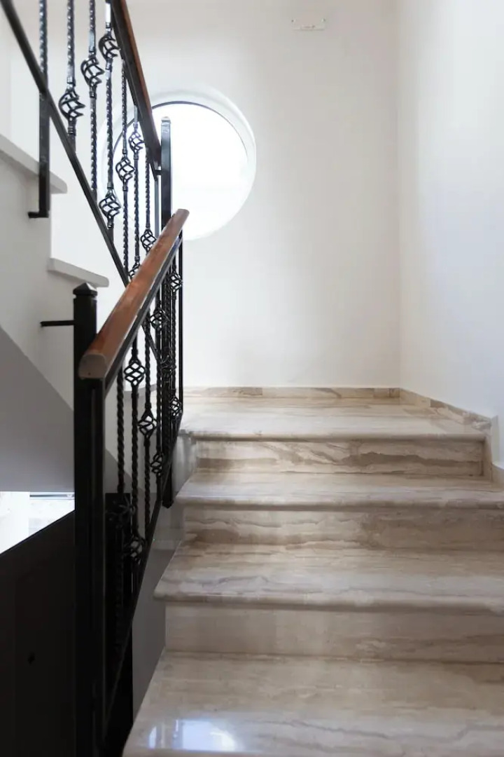 Armonia Seaview Suites