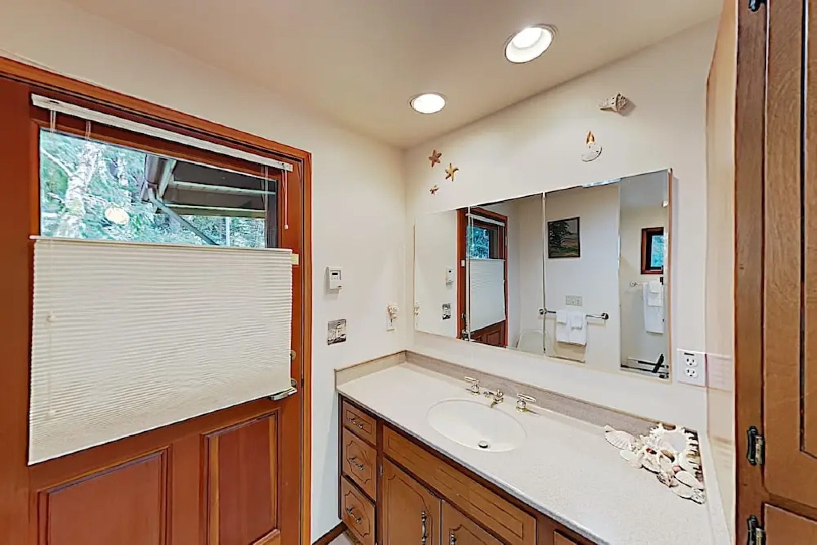 New Listing! Martys Lakehouse W/ Boat Dock 3 Bedroom Home