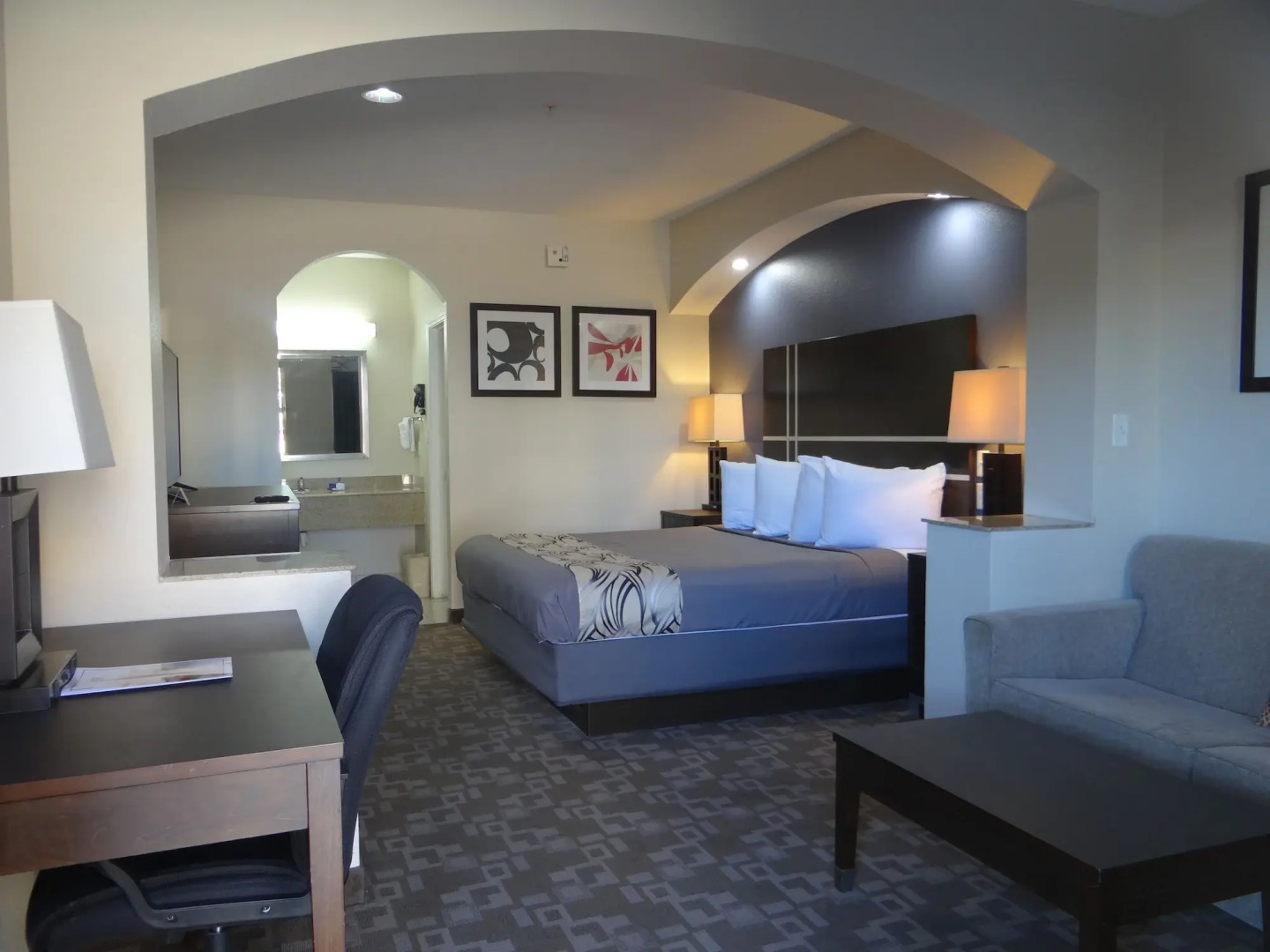Regency Inn & Suites - Baytown