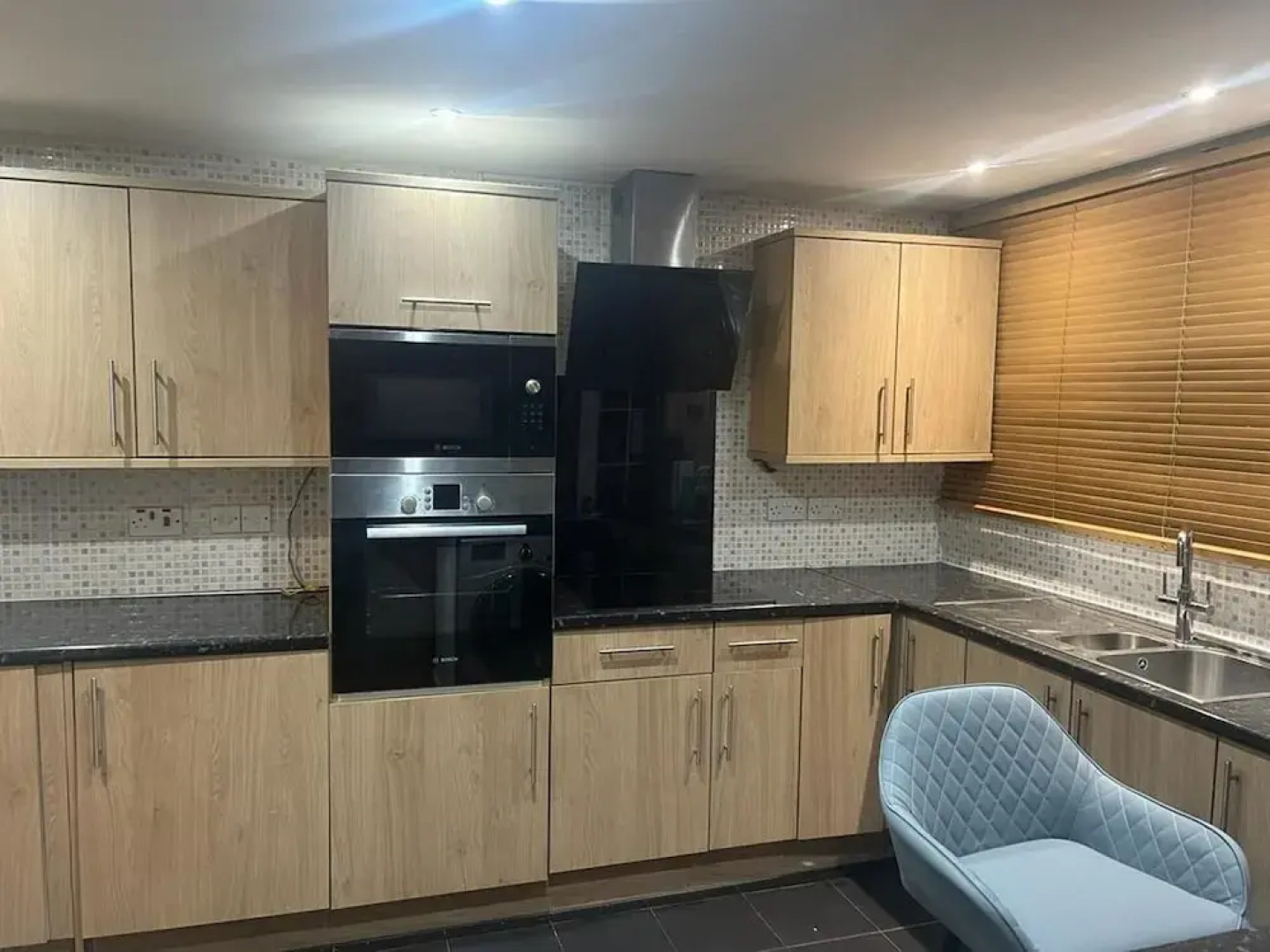 Cozy Basildon Retreat With 3 Bedrooms Free Parking