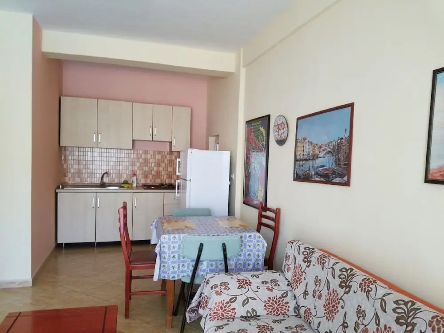 Charming Accommodation With Swimming Pool