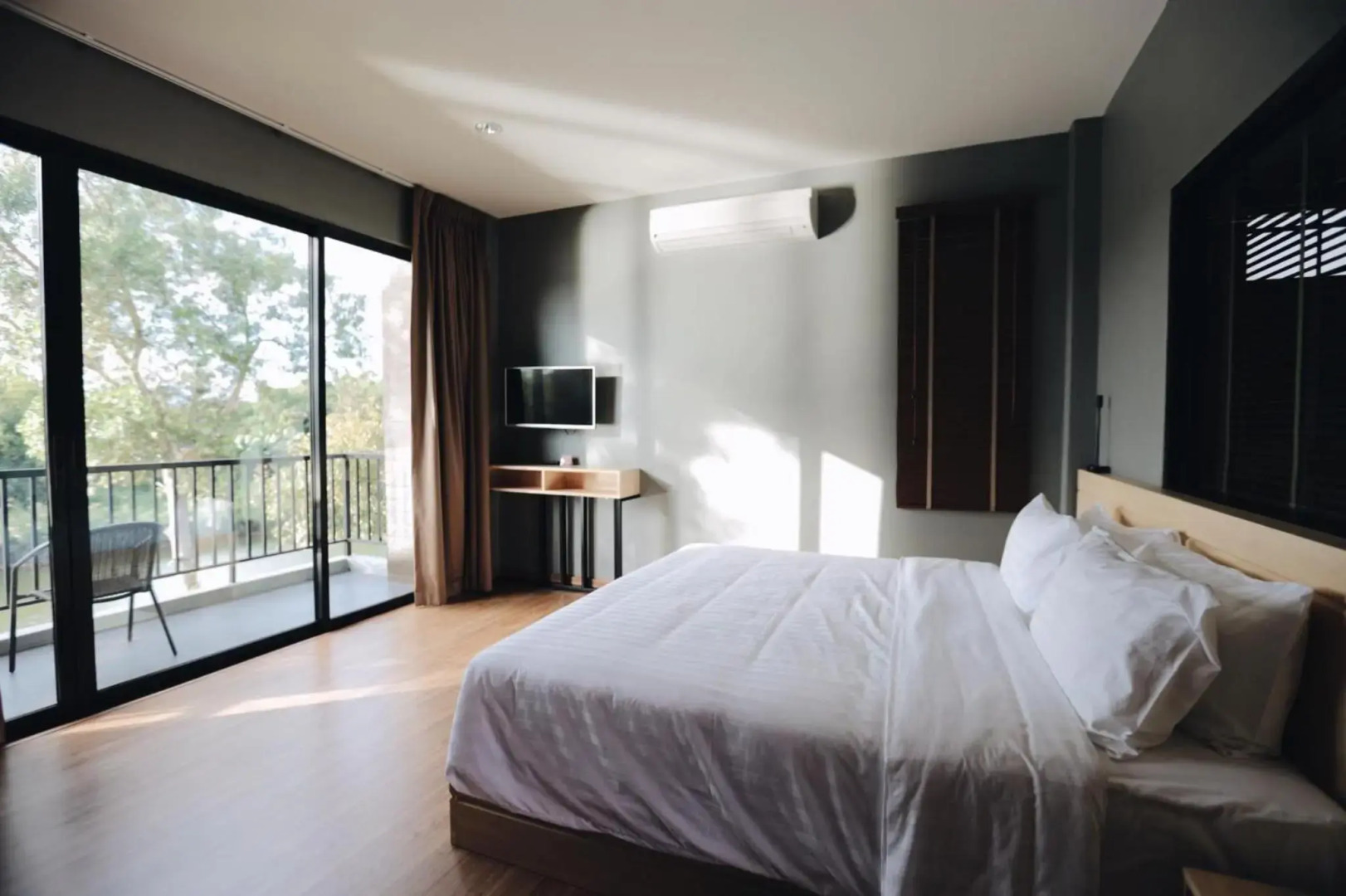 Riverawan Hotel (SHA Plus+)