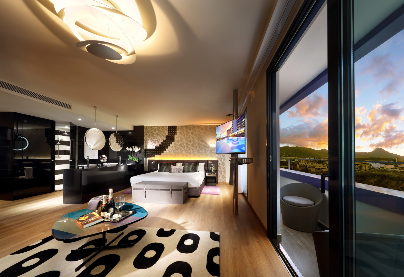 Отель Hard Rock Tenerife