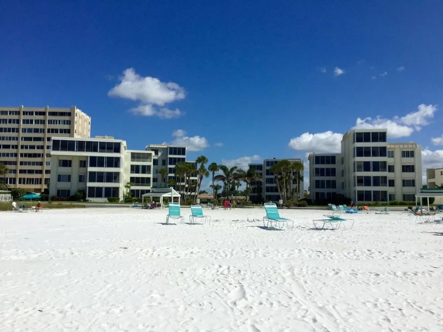 Island House Beach Resort