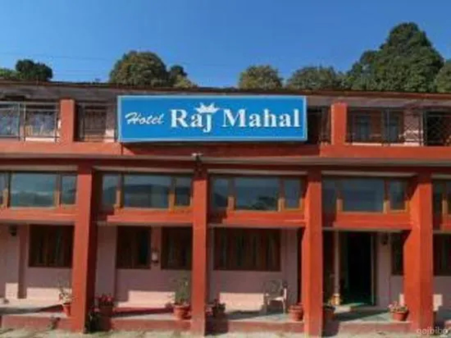 Rajmahal Hotel
