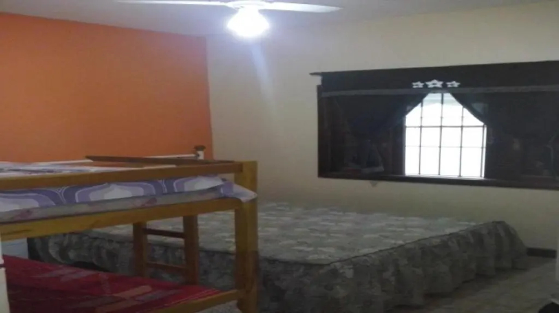 Casa em Peruibe 3 dormitórios sendo 1 suite