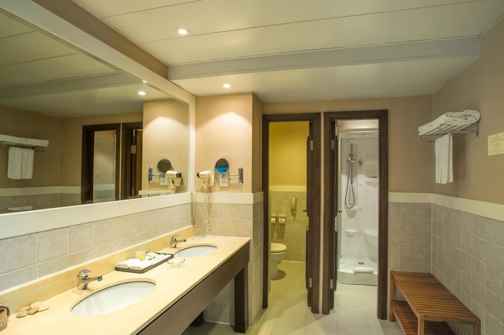 Отель Best Western Plus Hong Kong