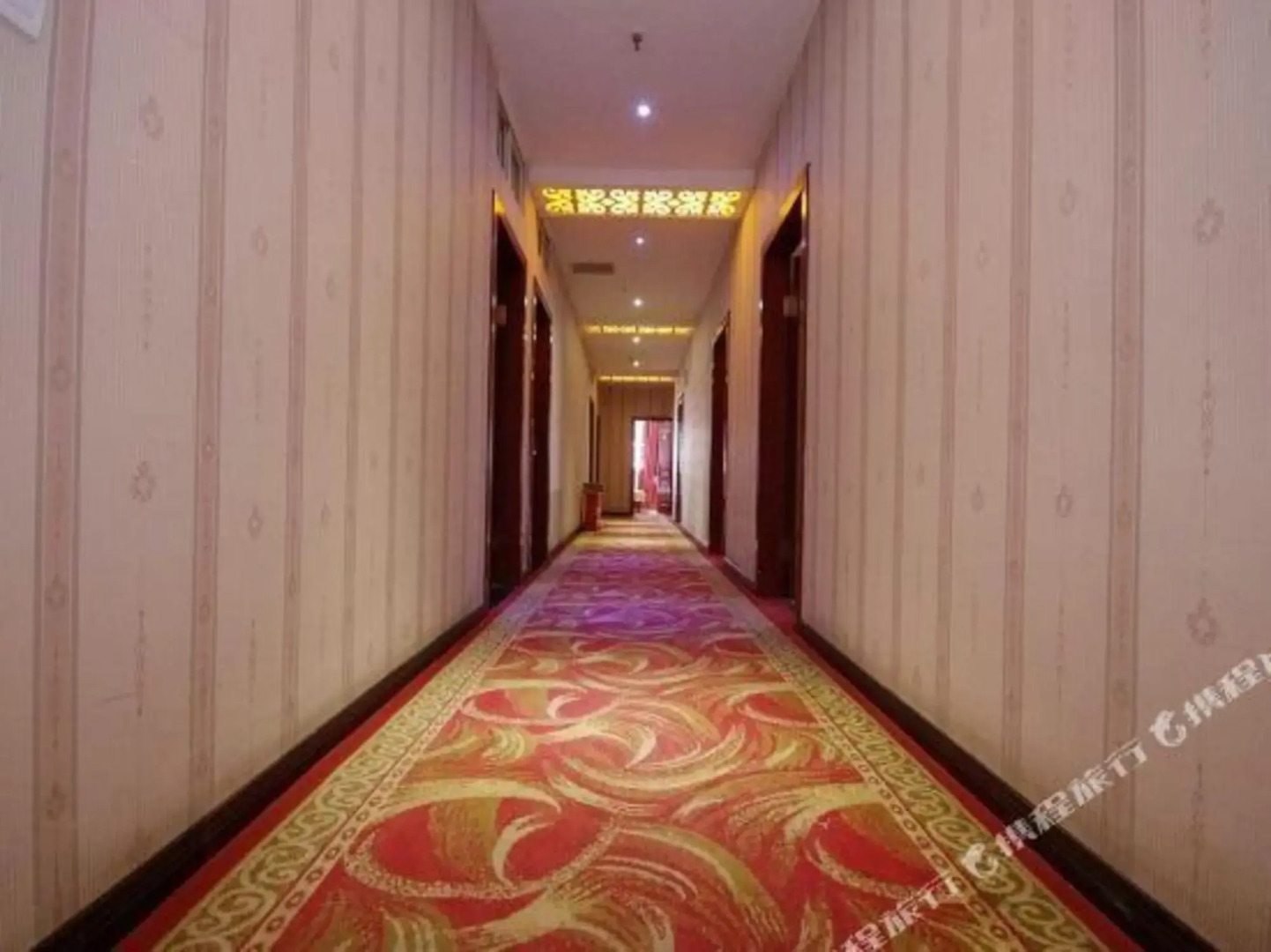 Xianyuan Business Inn