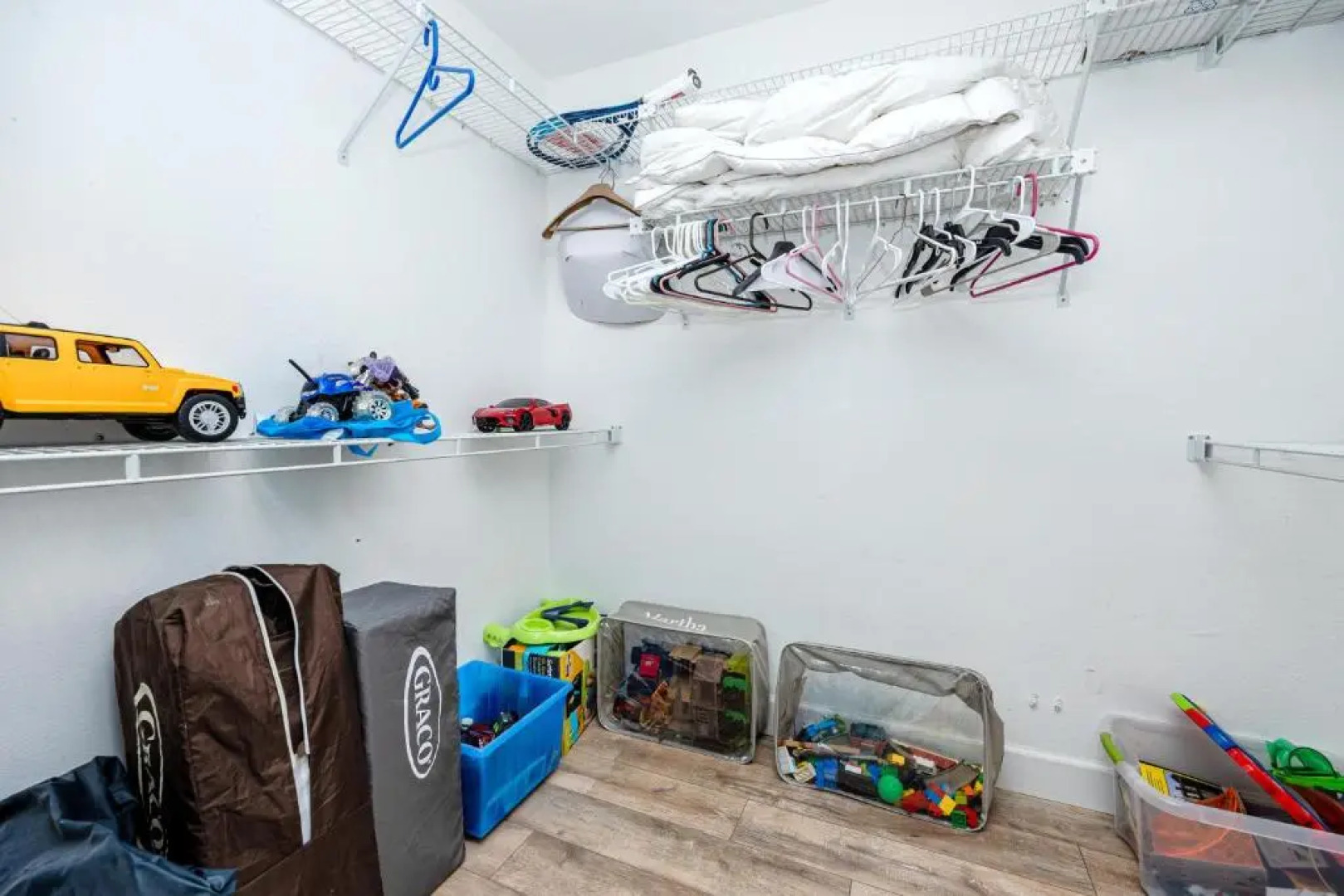 #3 Large 4 Bedroom 3 Bathroom Vacation House With Heated Swimming Pool