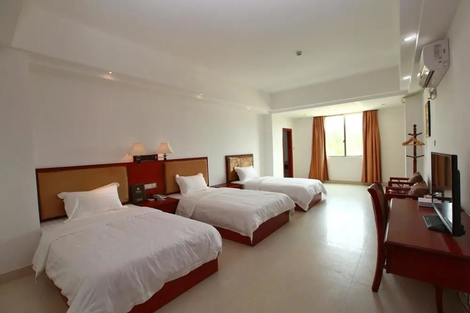 Shaba Hearing the Sea Hotel