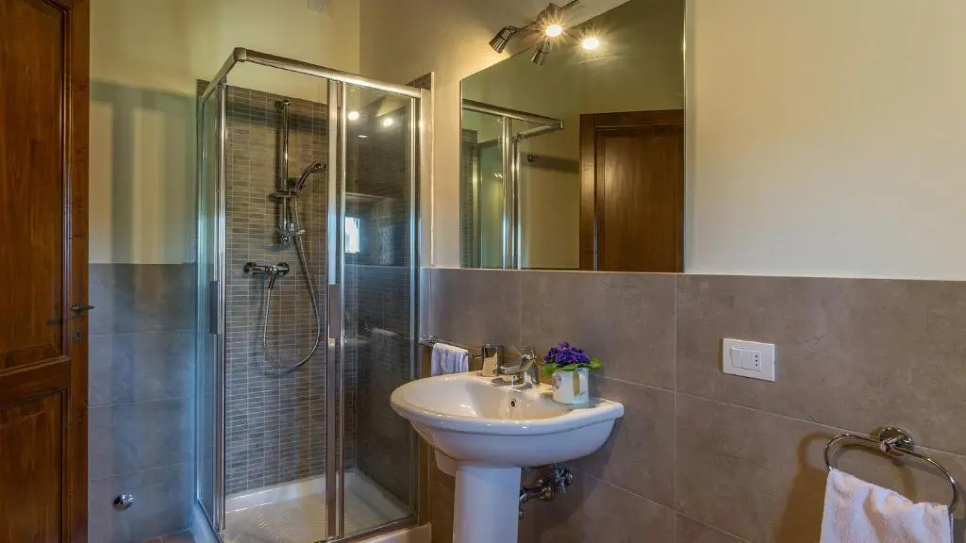 SANTA ILLUMINATA 20, Emma Villas