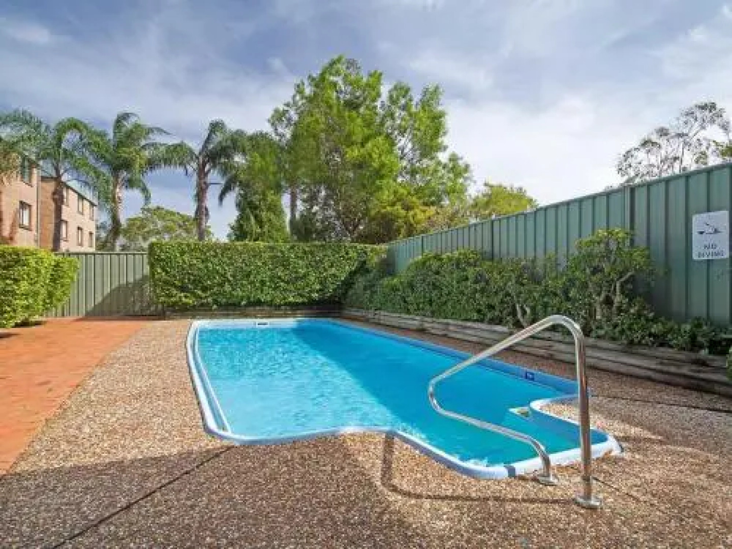 4 'The Point' 5-7 Mitchell Street- Stunnning Water Views With Air Conditioning