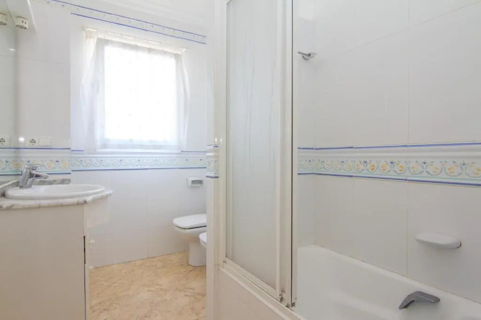 Abahana Villas La Marina