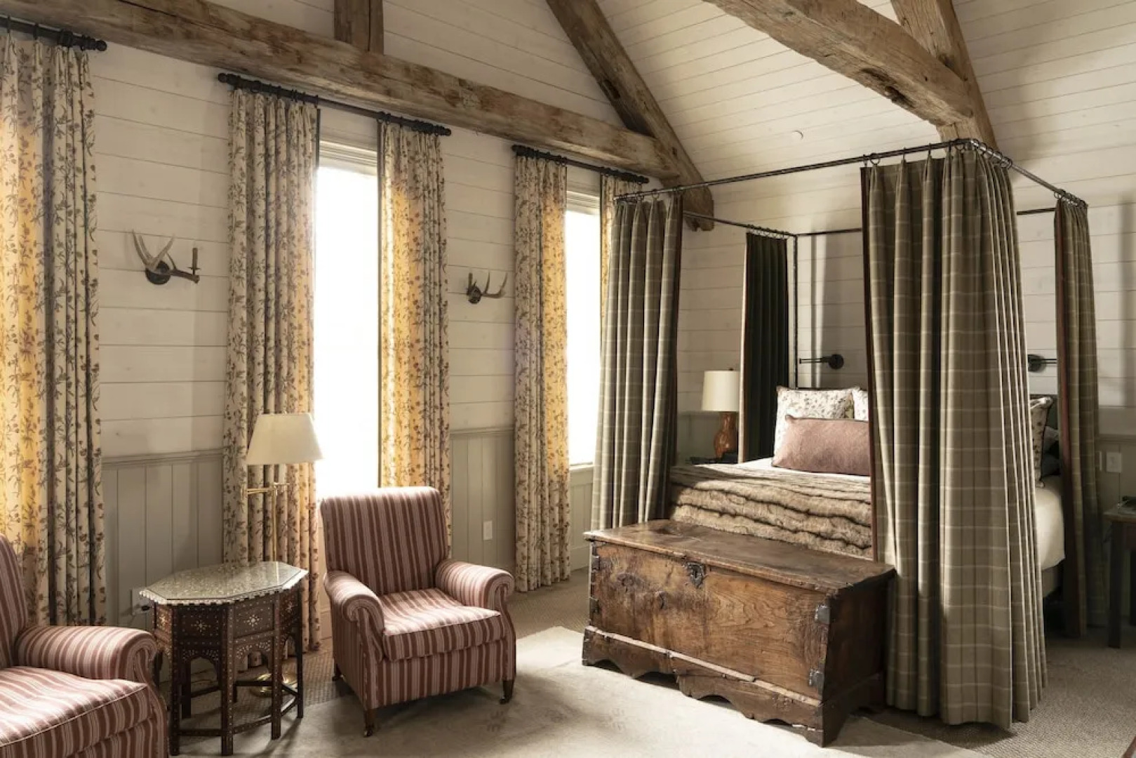 Eleven Scarp Ridge Lodge