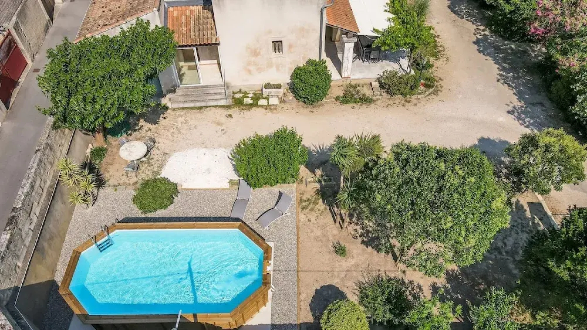 Mas Lou Pitchoun Exceptional Villa Between the Alpilles and Avignon