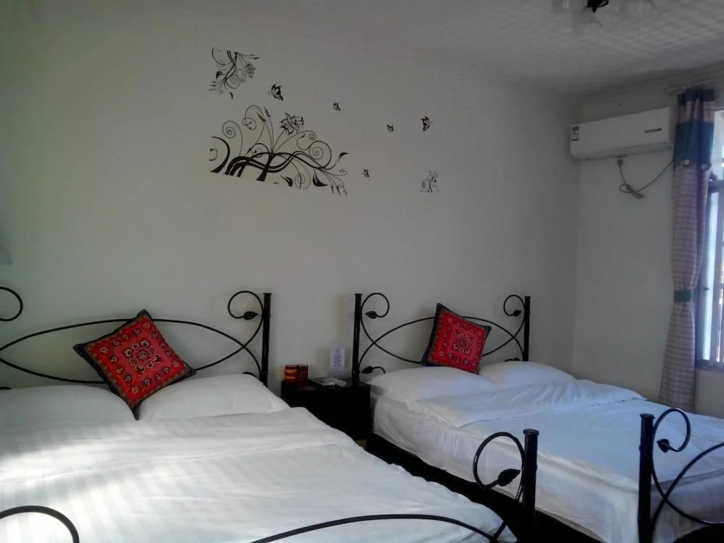 Deng Ba Lugu Lake Youth Hostel